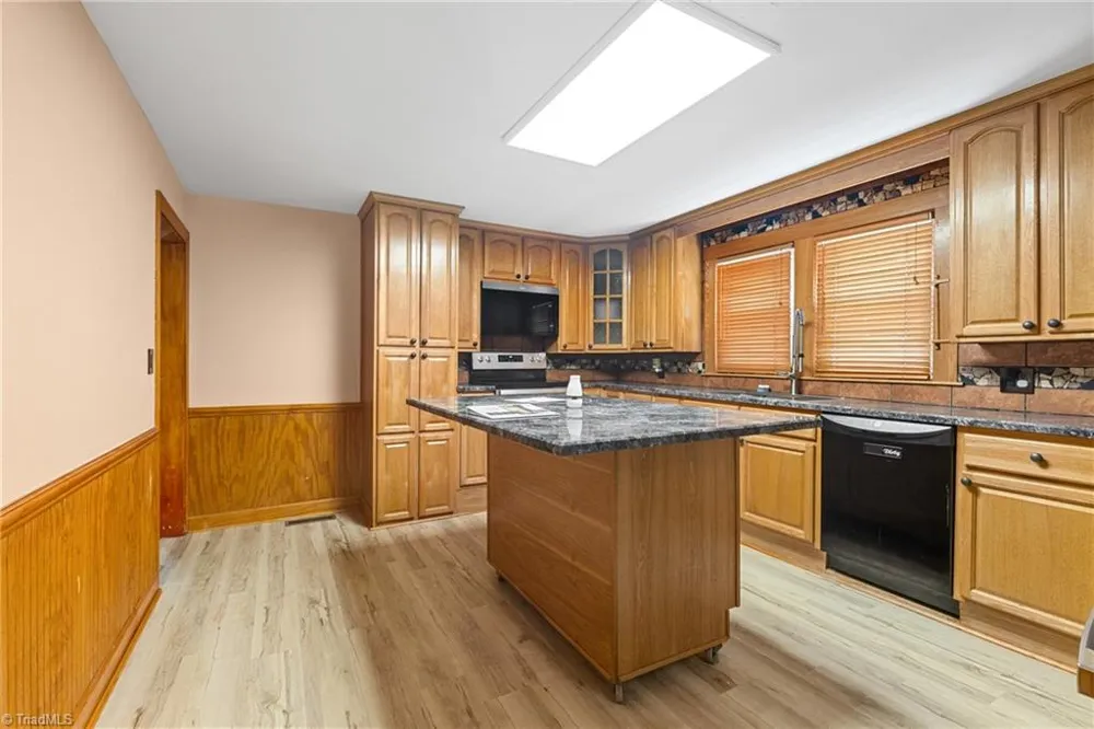 244 Glass Road Mount Airy, NC 27030