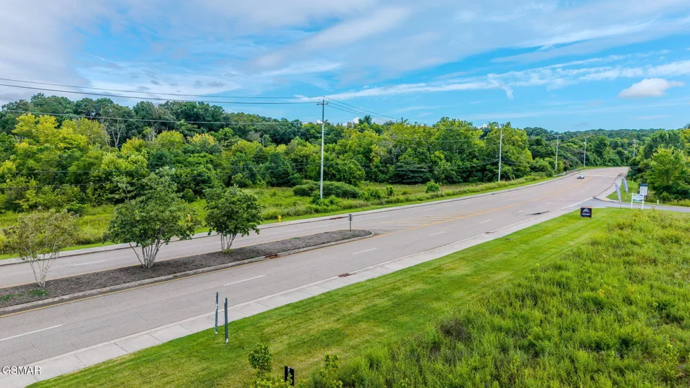2475 Creekwood Park Boulevard Lenoir City, TN 37772