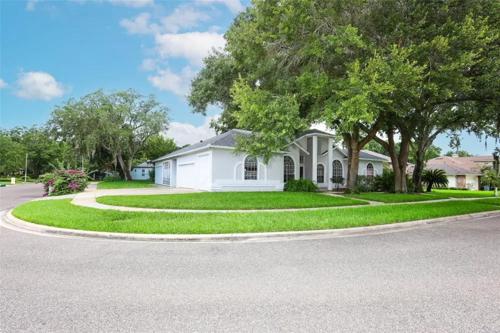 2357 CHANTILLY TERRACE Oviedo, FL 32765