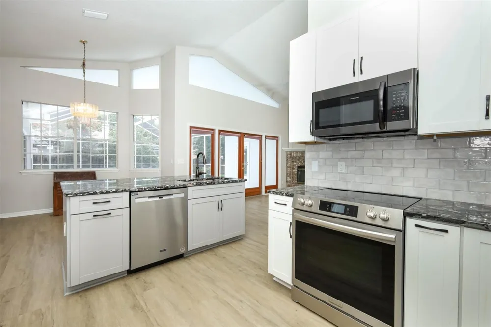2357 CHANTILLY TERRACE Oviedo, FL 32765