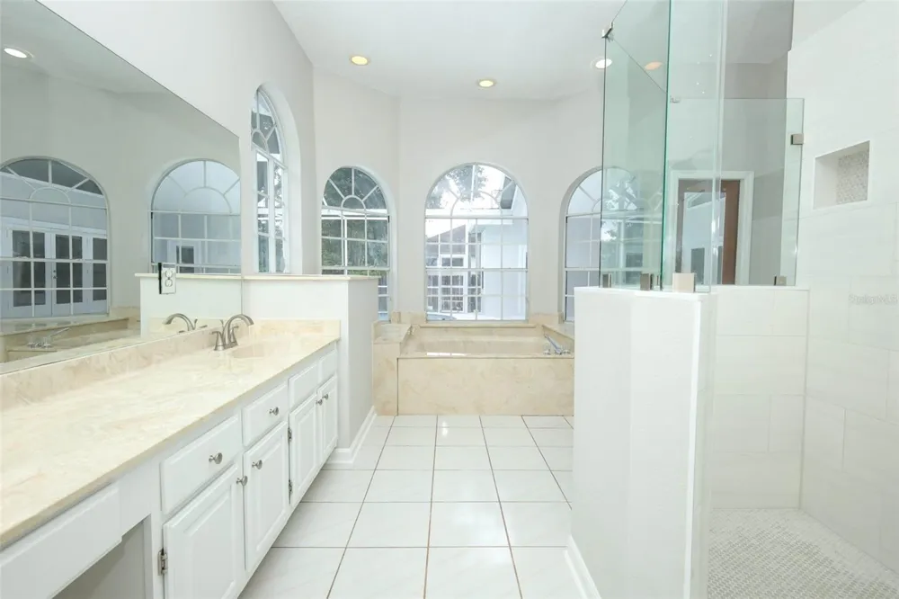 2357 CHANTILLY TERRACE Oviedo, FL 32765