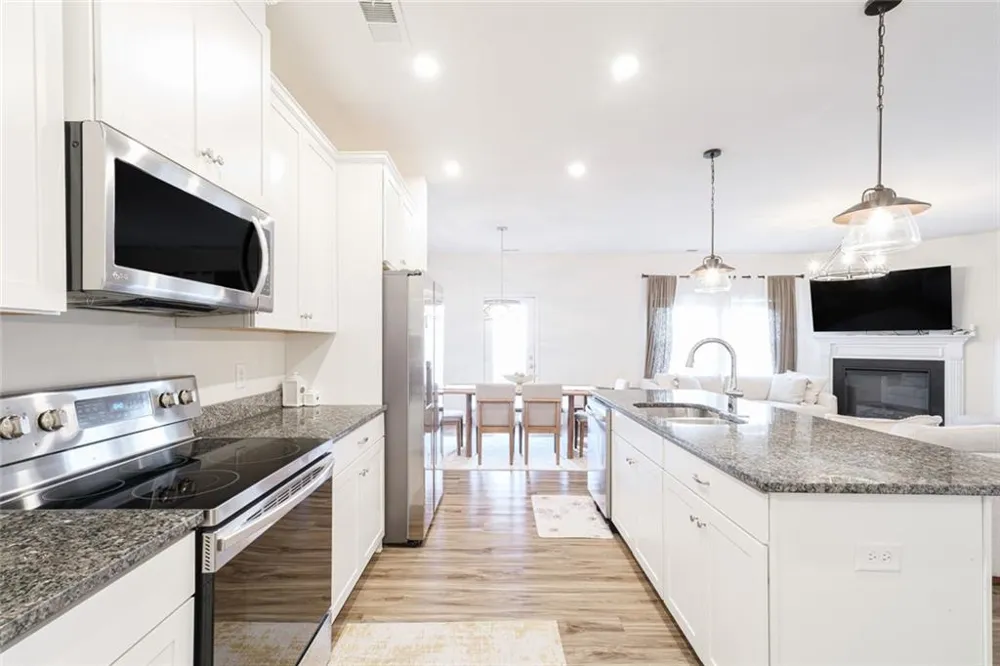 139 Madison Bend Woodstock, GA 30188