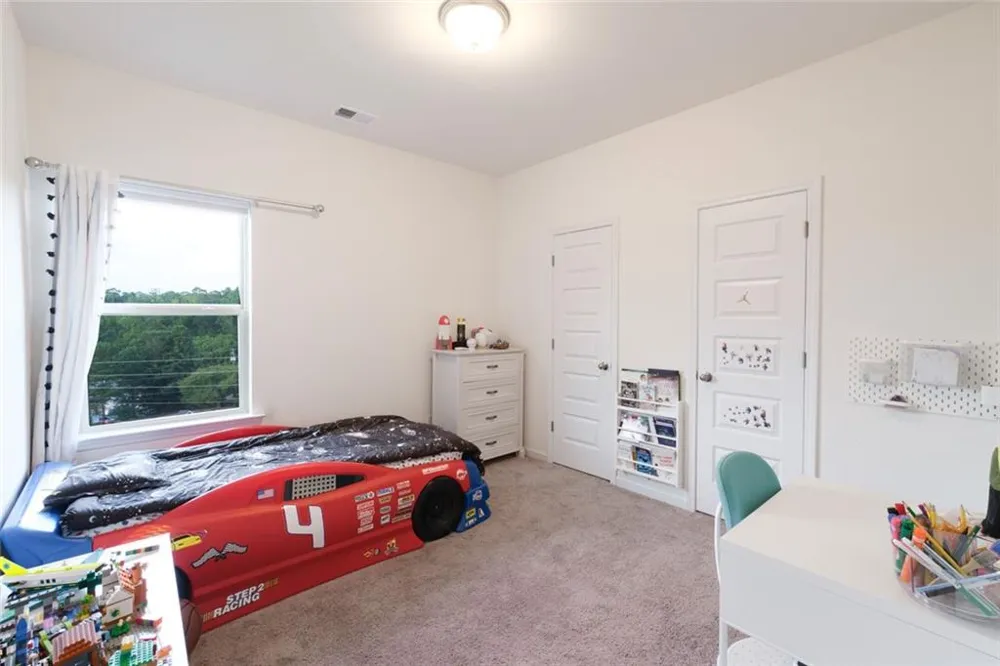 139 Madison Bend Woodstock, GA 30188