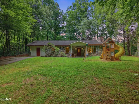 220 Seaton Drive
