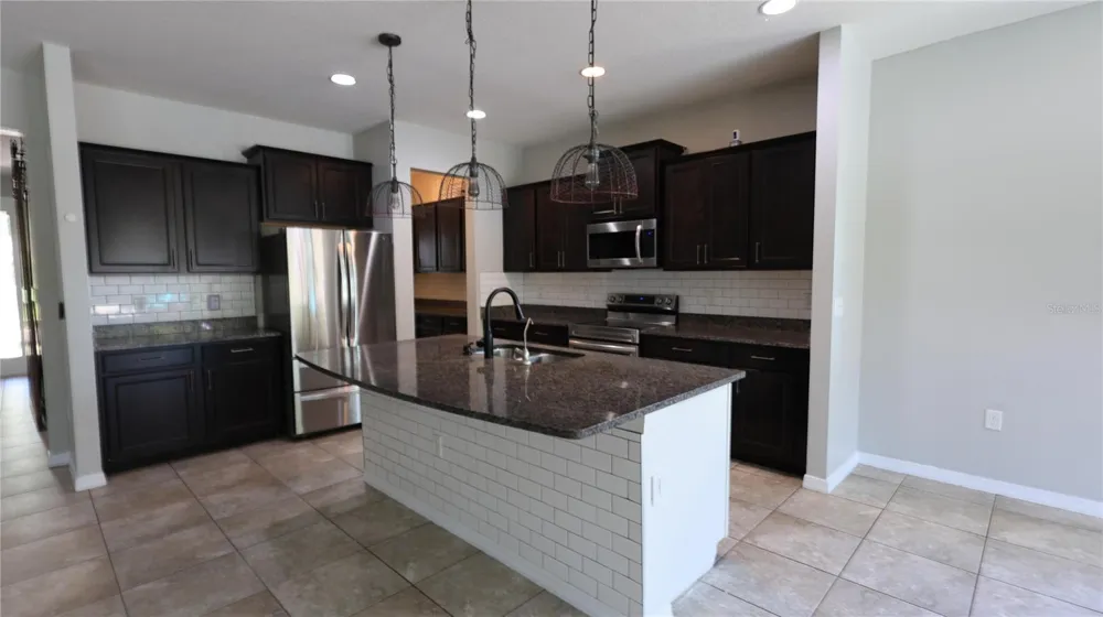 5002 JACKEL CHASE DRIVE Wimauma, FL 33598