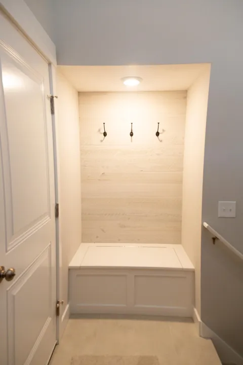3332 Nature View Drive SE