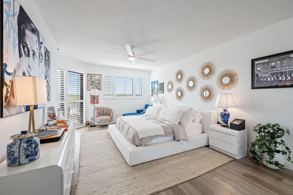 200 Waterway Road #208 Tequesta, FL 33469