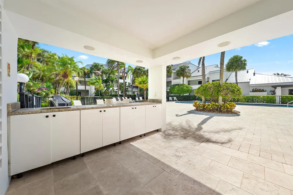 200 Waterway Road #208 Tequesta, FL 33469