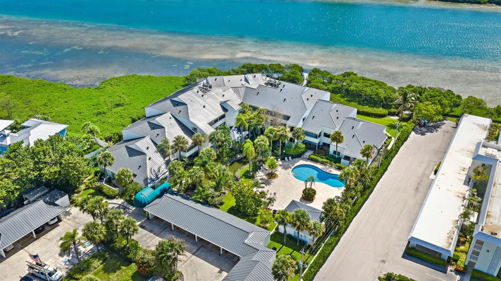 200 Waterway Road #208 Tequesta, FL 33469