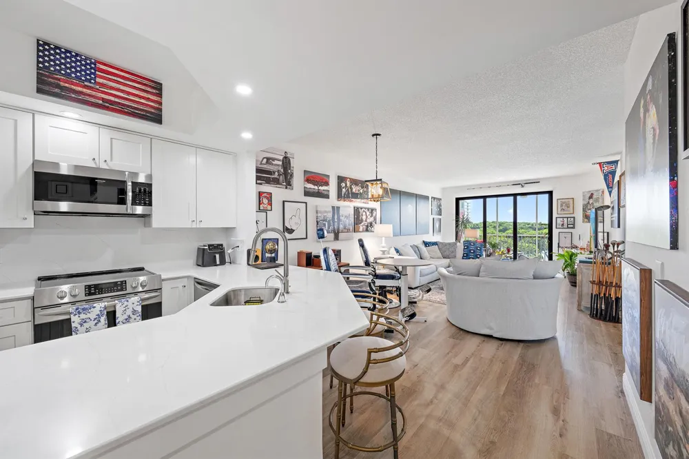 200 Waterway Road #208 Tequesta, FL 33469