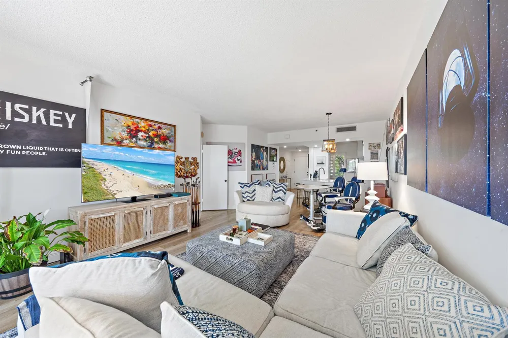 200 Waterway Road #208 Tequesta, FL 33469