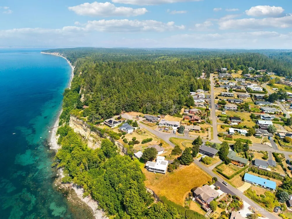 320 Palmer Drive Port Townsend, WA 98368