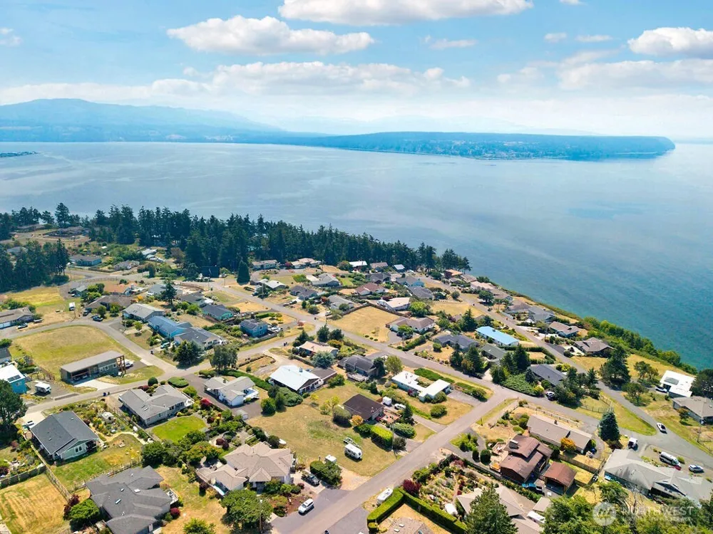 320 Palmer Drive Port Townsend, WA 98368