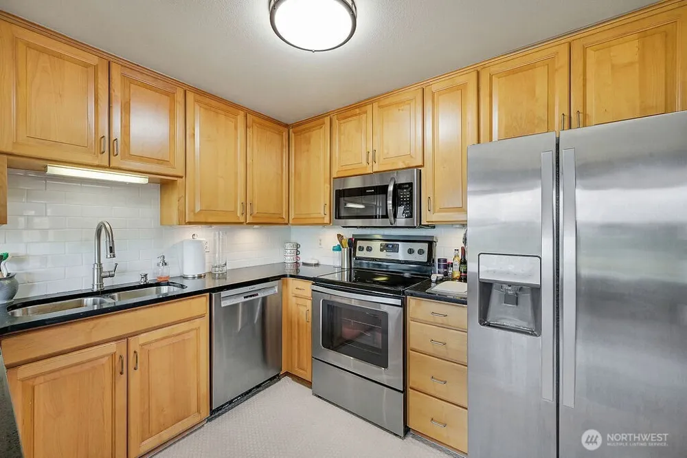 320 Palmer Drive Port Townsend, WA 98368