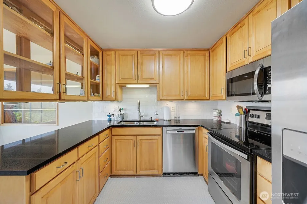 320 Palmer Drive Port Townsend, WA 98368