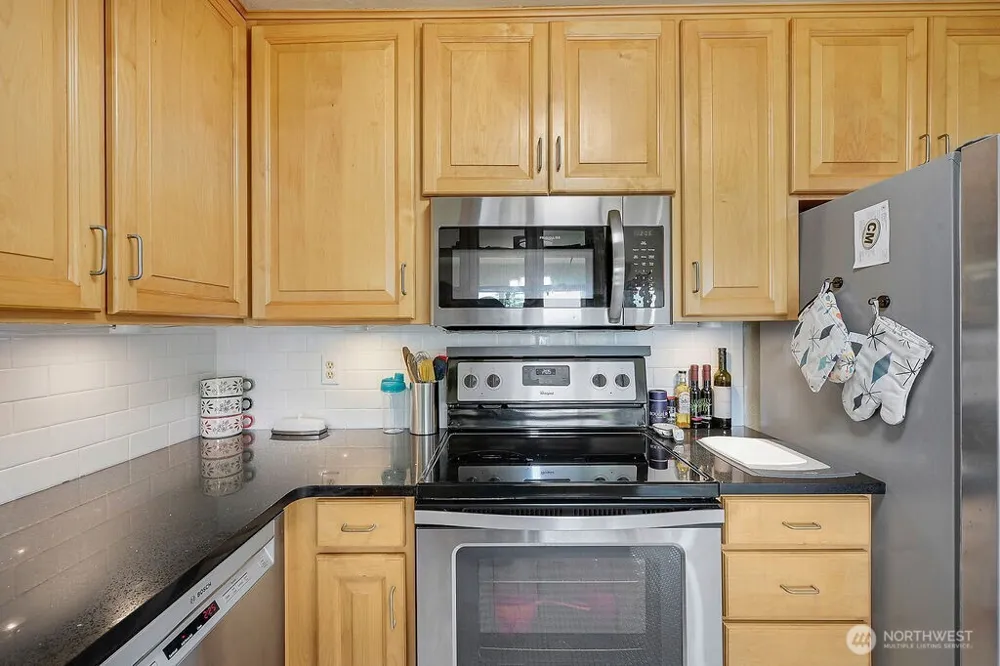 320 Palmer Drive Port Townsend, WA 98368