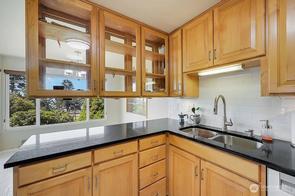 320 Palmer Drive Port Townsend, WA 98368