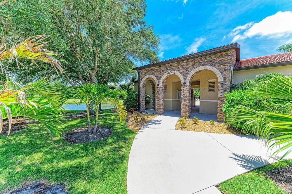 2084 LA PALMA AVENUE Port Charlotte, FL 33953