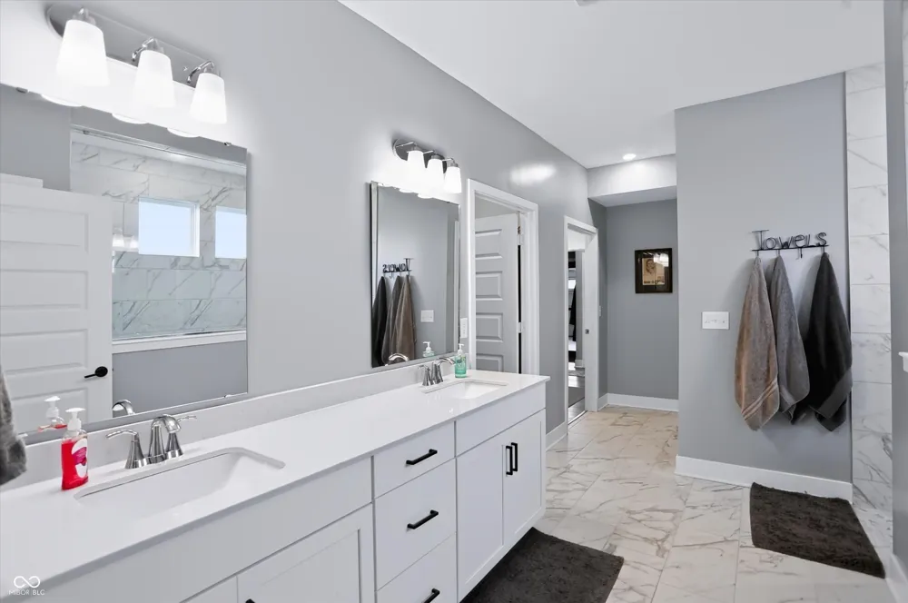 5054 Foxley Park Lane Avon, IN 46123