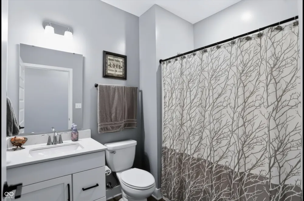 5054 Foxley Park Lane Avon, IN 46123
