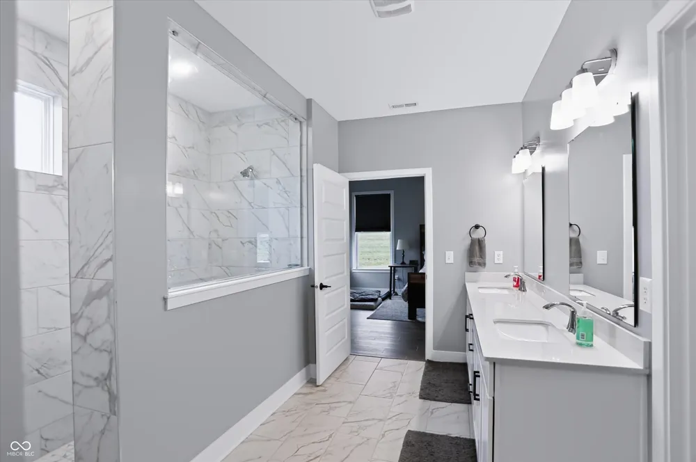 5054 Foxley Park Lane Avon, IN 46123