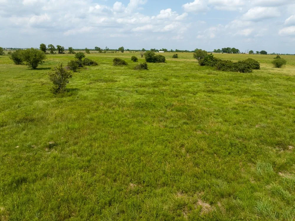 1 Wolchik Road Sealy, TX 77474