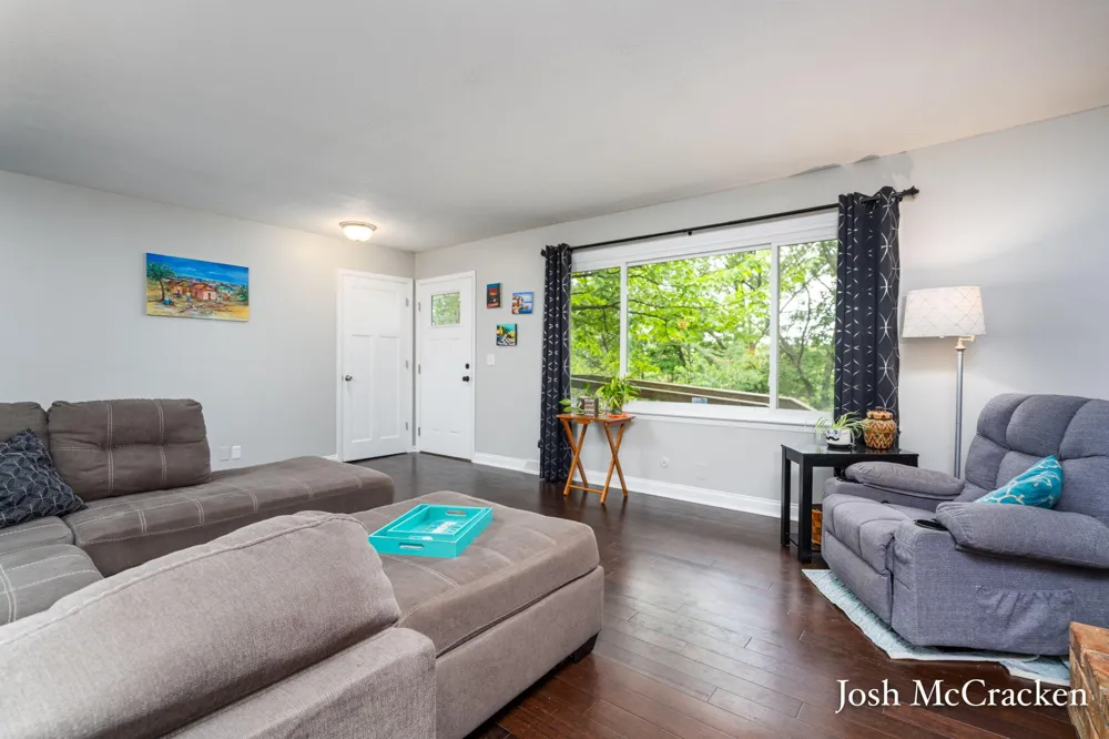 9665 Black Oak Drive Lowell, MI 49331