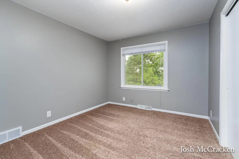 9665 Black Oak Drive Lowell, MI 49331