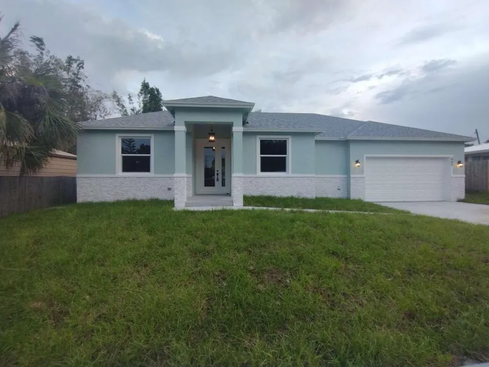 662 NE WAVERLY TERRACE Jensen Beach, FL 34957