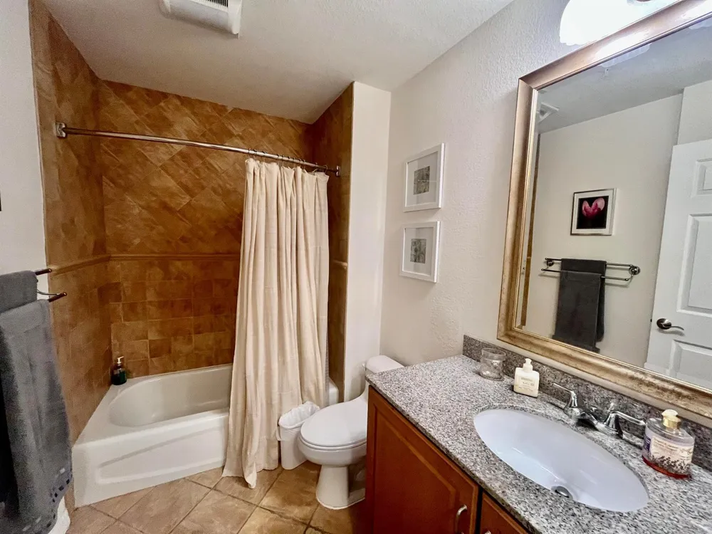 370 GOLFVIEW ROAD #302 North Palm Beach, FL 33408
