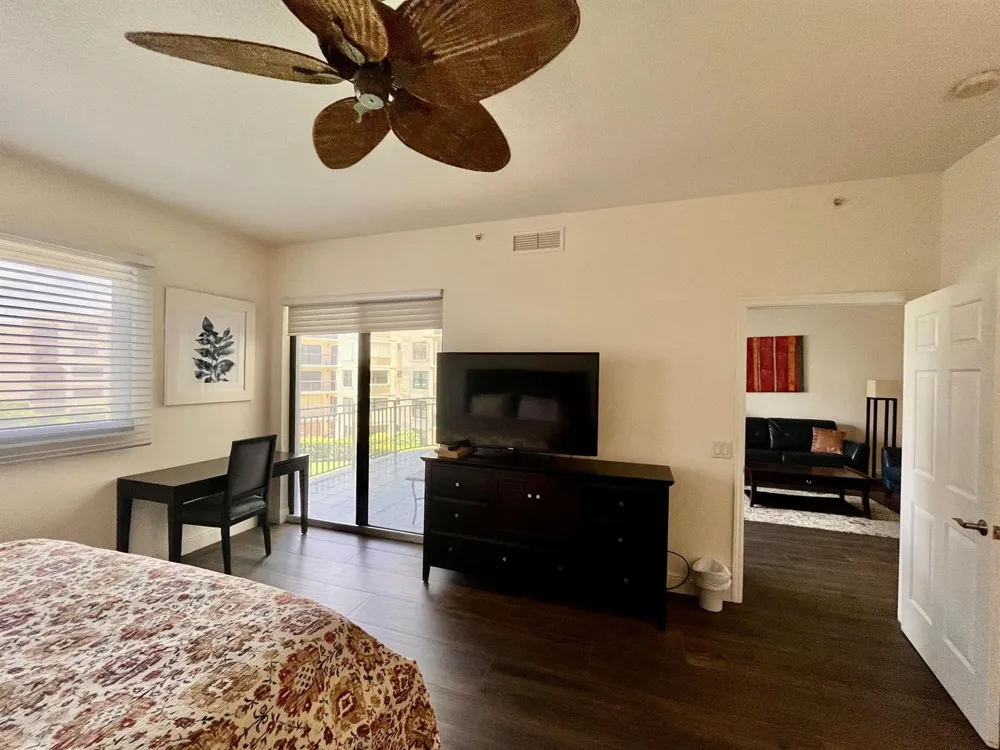 370 GOLFVIEW ROAD #302 North Palm Beach, FL 33408