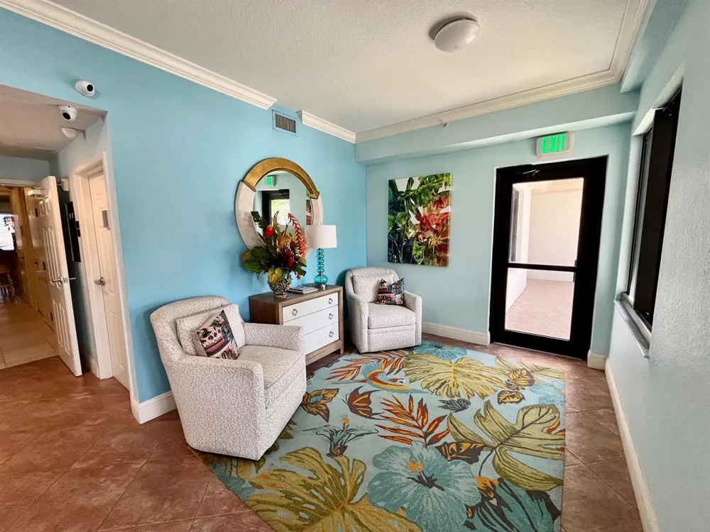 370 GOLFVIEW ROAD #302 North Palm Beach, FL 33408