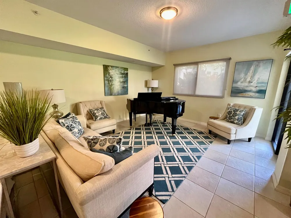 370 GOLFVIEW ROAD #302 North Palm Beach, FL 33408