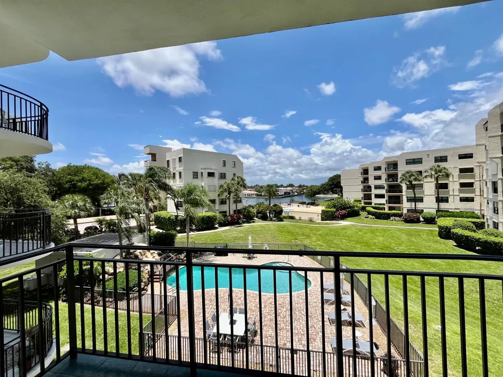 370 GOLFVIEW ROAD #302 North Palm Beach, FL 33408