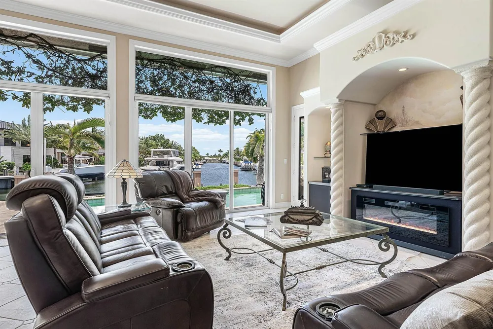 2761 NE 48TH COURT Lighthouse Point, FL 33064