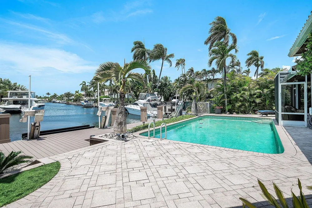 2761 NE 48TH COURT Lighthouse Point, FL 33064
