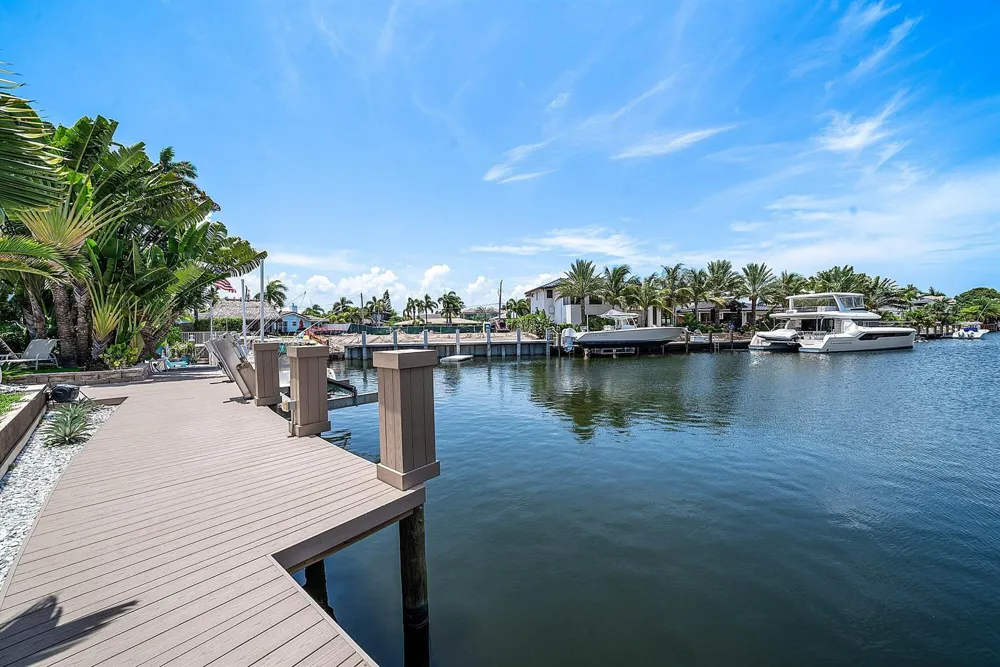 2761 NE 48TH COURT Lighthouse Point, FL 33064