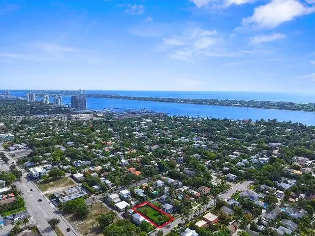 531 31st St West Palm Beach, FL 33407