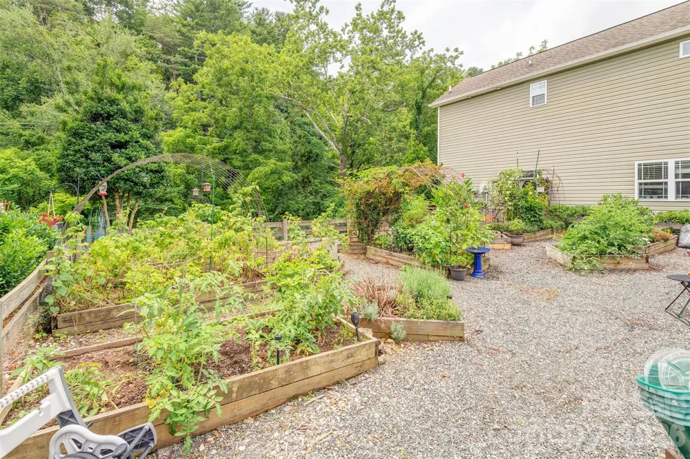 15 Mill Creek Loop #C Asheville, NC 28806