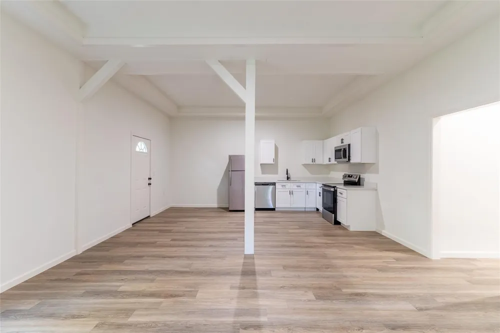 49 Pine Oak Lane Huntsville, TX 77340