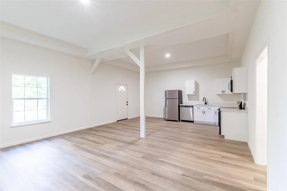 49 Pine Oak Lane Huntsville, TX 77340