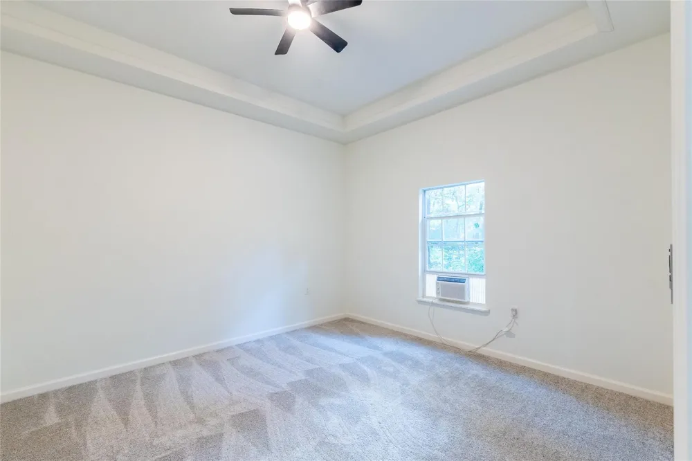 49 Pine Oak Lane Huntsville, TX 77340