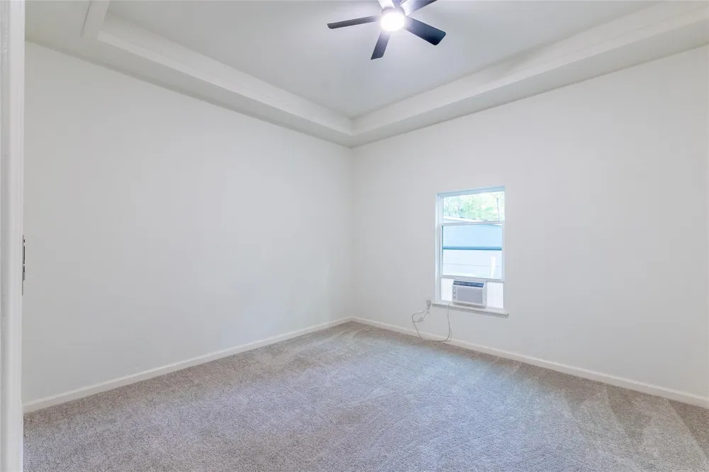 49 Pine Oak Lane Huntsville, TX 77340