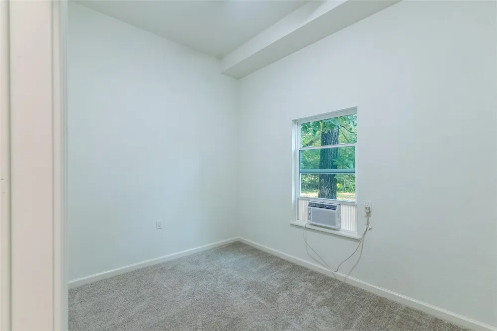 49 Pine Oak Lane Huntsville, TX 77340