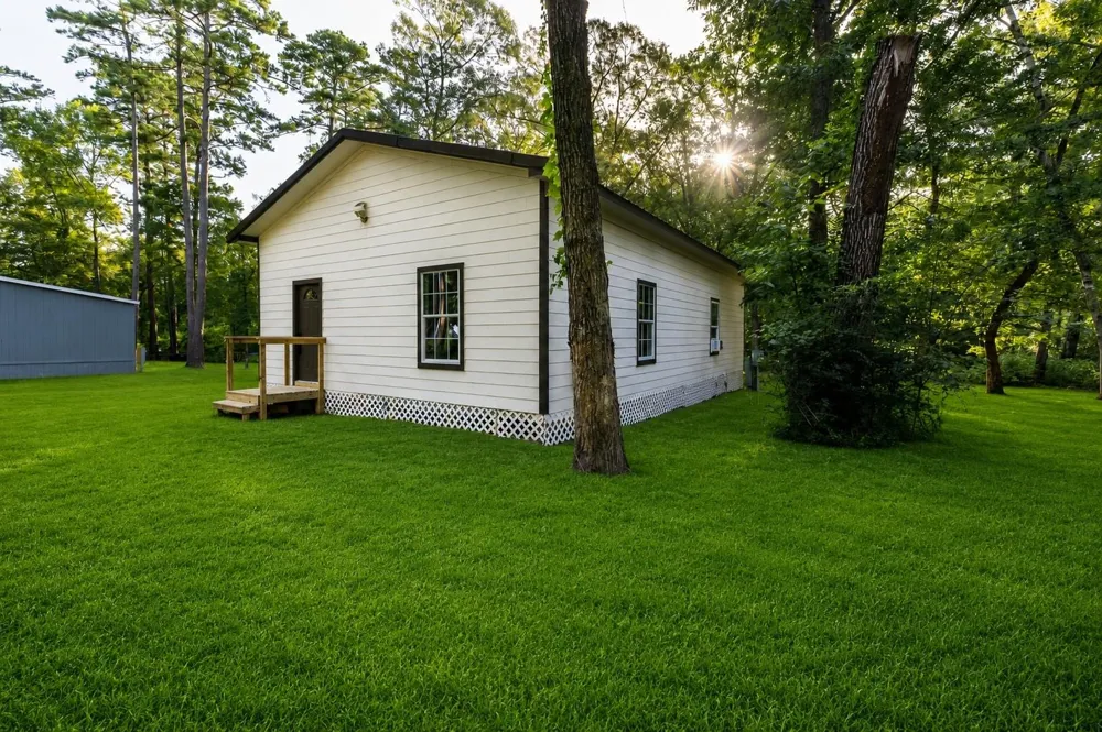 49 Pine Oak Lane Huntsville, TX 77340