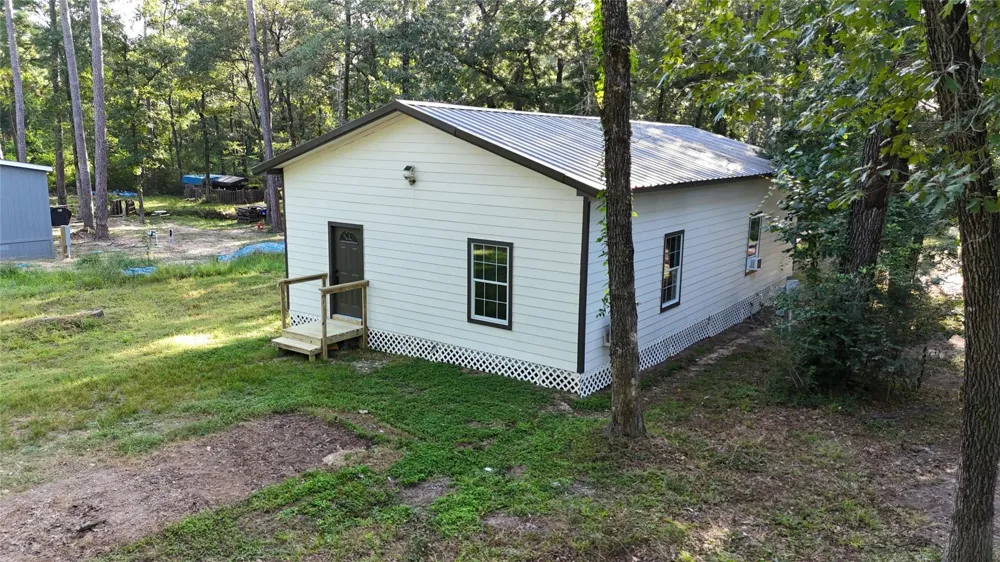 49 Pine Oak Lane Huntsville, TX 77340