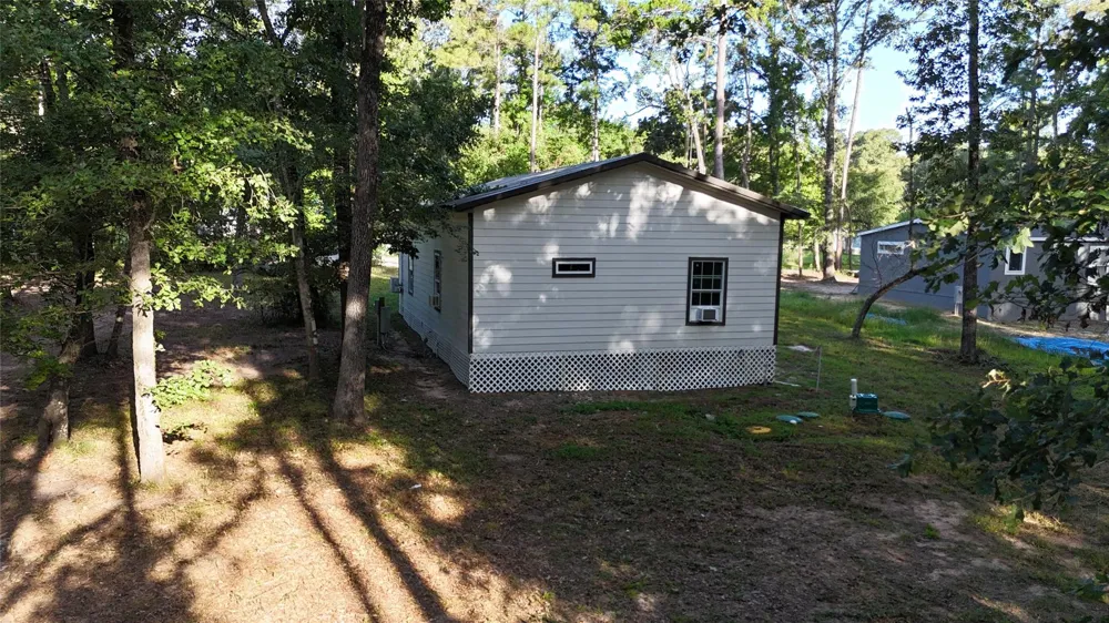 49 Pine Oak Lane Huntsville, TX 77340