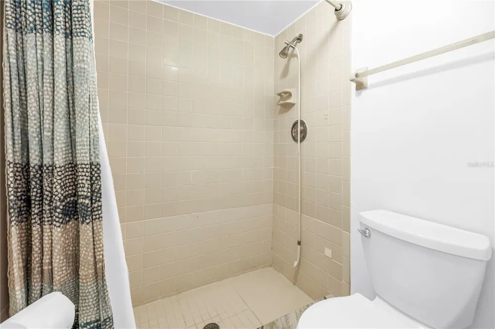 723 83RD AVENUE #102 St Petersburg, FL 33702