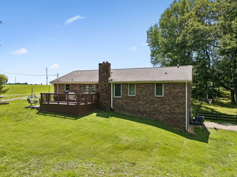 3225 Pinson School Rd Greenbrier, TN 37073