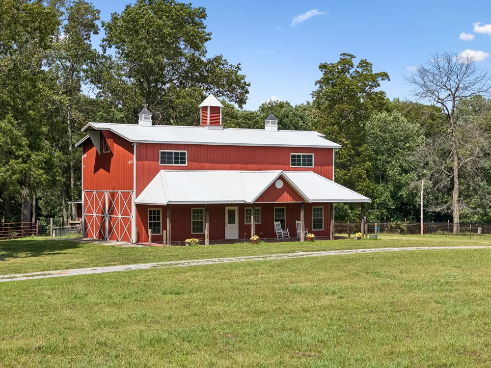 3225 Pinson School Rd Greenbrier, TN 37073